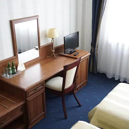 Otel Mistral Marki (Wolomin)